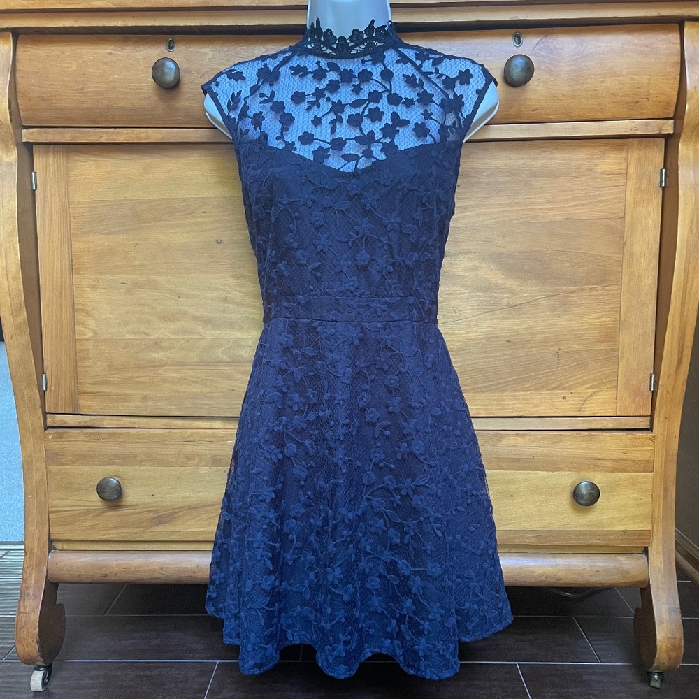 BB Dakota by Steve Madden Navy Blue Lace Dress - Size 8